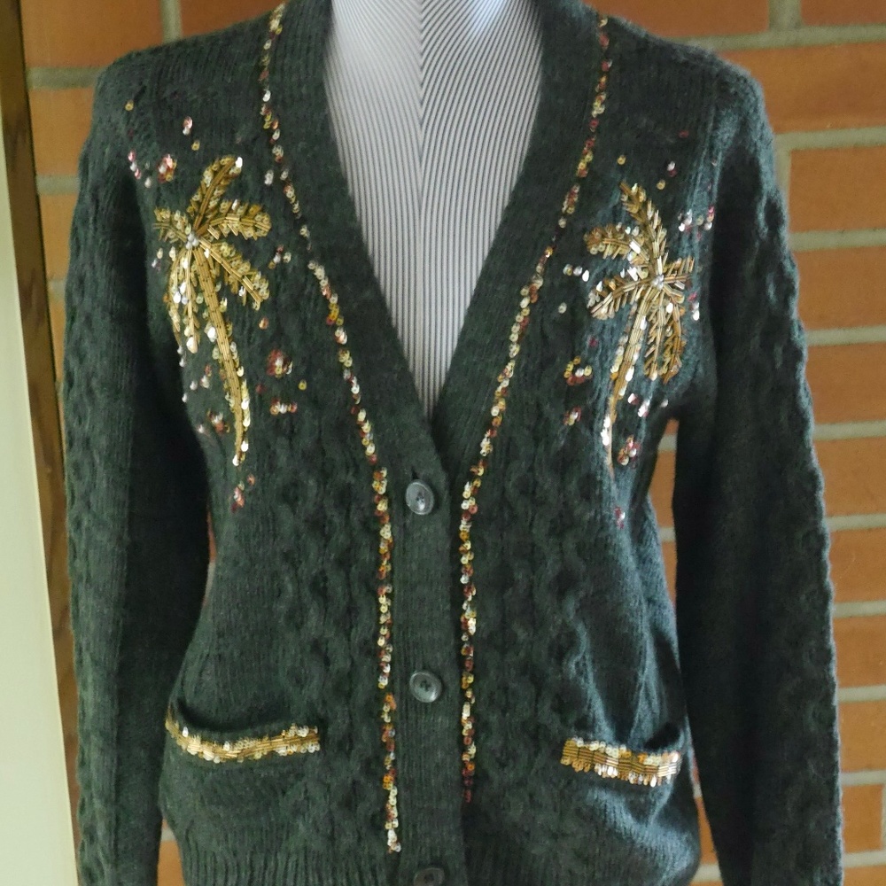 Le Superbe beaded  charcoal gray cable cardigan in Size: Small